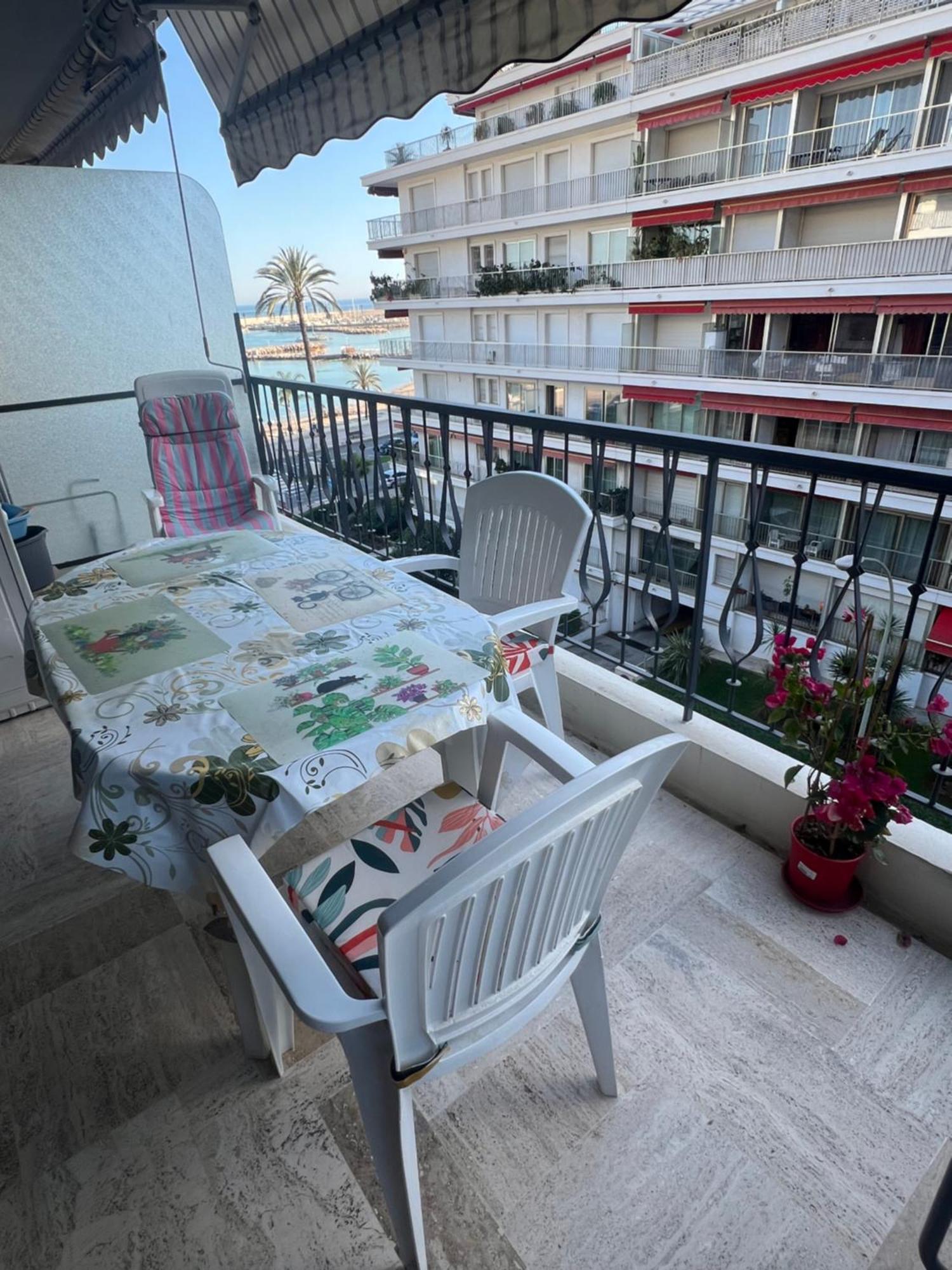 Residence Mona Lisa Bord De Mer Menton Exteriér fotografie